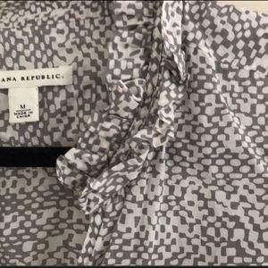 Banana Republic white/gray cotton/silk top